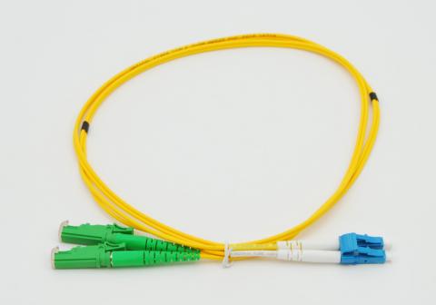 OPC-810 E2000-LC SM 9/125 1M - patch kabel, E2000-LC, duplex, SM, 9/125, 1 metar